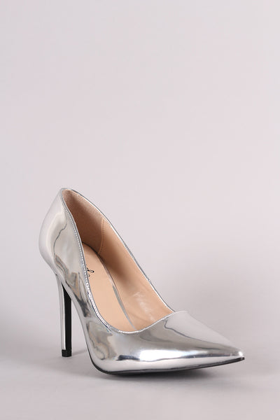 Qupid Metallic Pointy Toe Pump